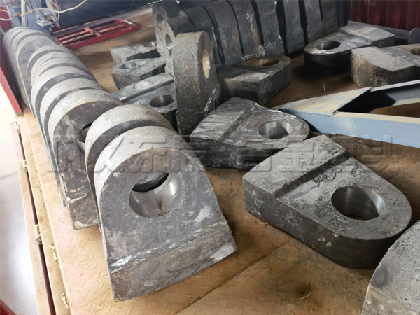 耐磨的破碎機錘頭材質用高鉻合金穩定耐用